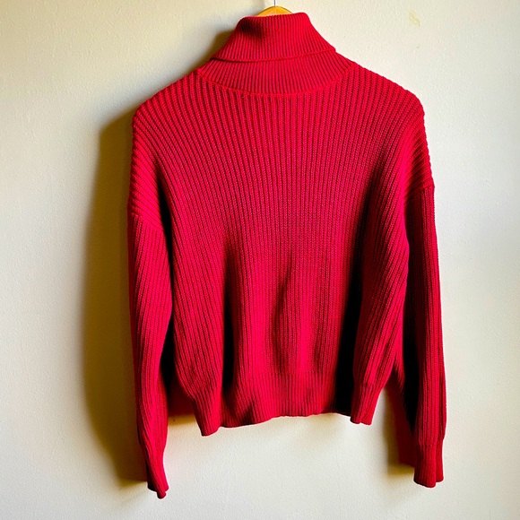 Ambiance Apparel Red Long Sleeve Turtleneck Soft Sweater Size Relaxed Small - Picture 5 of 5